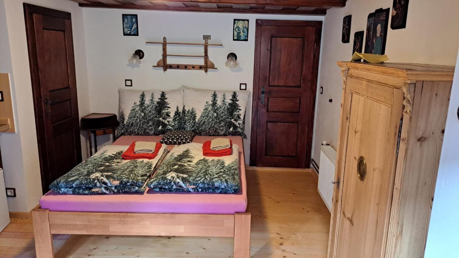 Penzion Pod Zeleznym Vrchem Chribská Exterior foto